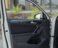Білий Фольксваген Тігуан, об'ємом двигуна 2 л та пробігом 126 тис. км за 23800 $, фото 34 на Automoto.ua