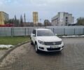 Білий Фольксваген Тігуан, об'ємом двигуна 2 л та пробігом 128 тис. км за 13800 $, фото 6 на Automoto.ua