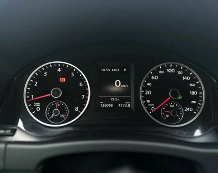 Белый Фольксваген Тигуан, объемом двигателя 2 л и пробегом 83 тыс. км за 9100 $, фото 16 на Automoto.ua