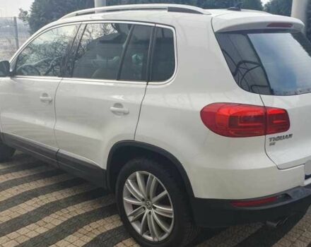 Білий Фольксваген Тігуан, об'ємом двигуна 2 л та пробігом 117 тис. км за 8700 $, фото 4 на Automoto.ua