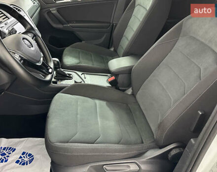 Білий Фольксваген Тігуан, об'ємом двигуна 1.98 л та пробігом 178 тис. км за 24950 $, фото 7 на Automoto.ua