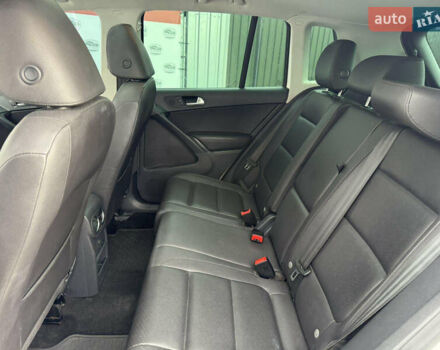 Белый Фольксваген Тигуан, объемом двигателя 2 л и пробегом 186 тыс. км за 12900 $, фото 7 на Automoto.ua