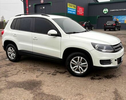 Белый Фольксваген Тигуан, объемом двигателя 2 л и пробегом 130 тыс. км за 12700 $, фото 2 на Automoto.ua