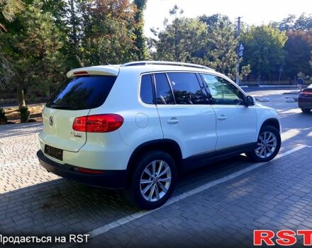 Білий Фольксваген Тігуан, об'ємом двигуна 2 л та пробігом 52 тис. км за 16400 $, фото 3 на Automoto.ua