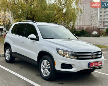 Белый Фольксваген Тигуан, объемом двигателя 2 л и пробегом 228 тыс. км за 12999 $, фото 4 на Automoto.ua