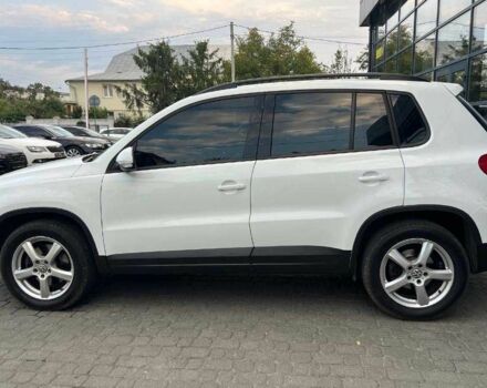 Белый Фольксваген Тигуан, объемом двигателя 2 л и пробегом 150 тыс. км за 14900 $, фото 3 на Automoto.ua
