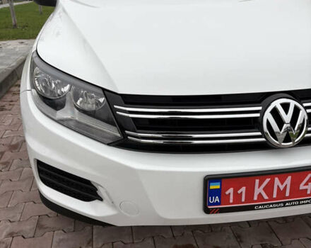 Белый Фольксваген Тигуан, объемом двигателя 2 л и пробегом 126 тыс. км за 14499 $, фото 18 на Automoto.ua