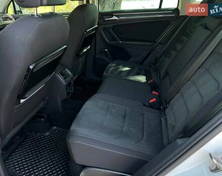 Білий Фольксваген Тігуан, об'ємом двигуна 2 л та пробігом 270 тис. км за 23000 $, фото 22 на Automoto.ua