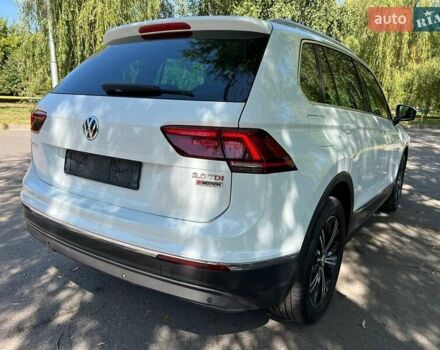 Білий Фольксваген Тігуан, об'ємом двигуна 2 л та пробігом 270 тис. км за 23000 $, фото 21 на Automoto.ua