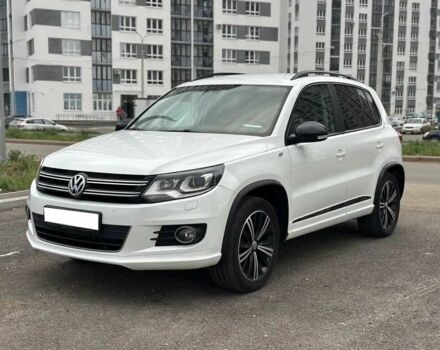 Белый Фольксваген Тигуан, объемом двигателя 2 л и пробегом 83 тыс. км за 9100 $, фото 1 на Automoto.ua