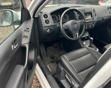 Белый Фольксваген Тигуан, объемом двигателя 0 л и пробегом 132 тыс. км за 12999 $, фото 3 на Automoto.ua