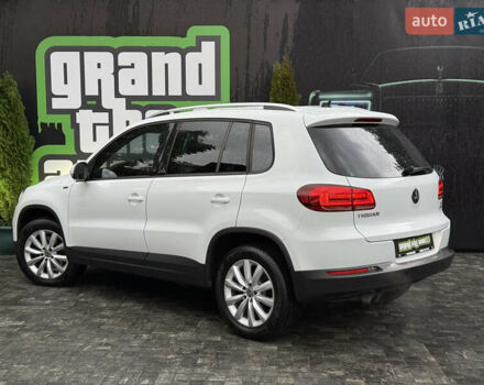 Білий Фольксваген Тігуан, об'ємом двигуна 1.4 л та пробігом 110 тис. км за 14000 $, фото 42 на Automoto.ua