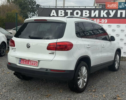 Белый Фольксваген Тигуан, объемом двигателя 2 л и пробегом 186 тыс. км за 12900 $, фото 3 на Automoto.ua