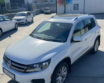 Белый Фольксваген Тигуан, объемом двигателя 1.98 л и пробегом 174 тыс. км за 13500 $, фото 2 на Automoto.ua