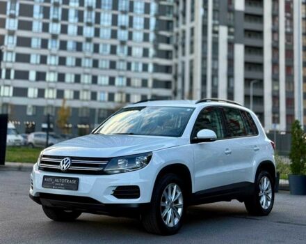 Білий Фольксваген Тігуан, об'ємом двигуна 2 л та пробігом 137 тис. км за 13800 $, фото 8 на Automoto.ua