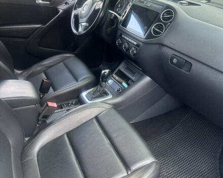 Білий Фольксваген Тігуан, об'ємом двигуна 1.98 л та пробігом 156 тис. км за 14000 $, фото 10 на Automoto.ua