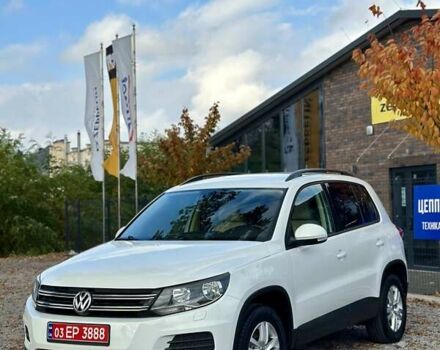 Белый Фольксваген Тигуан, объемом двигателя 2 л и пробегом 144 тыс. км за 14550 $, фото 4 на Automoto.ua