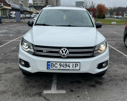 Білий Фольксваген Тігуан, об'ємом двигуна 1.98 л та пробігом 119 тис. км за 15999 $, фото 2 на Automoto.ua