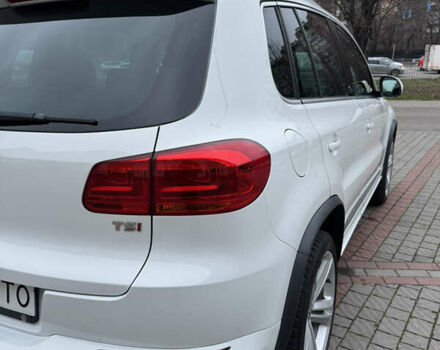 Белый Фольксваген Тигуан, объемом двигателя 1.98 л и пробегом 168 тыс. км за 12900 $, фото 11 на Automoto.ua