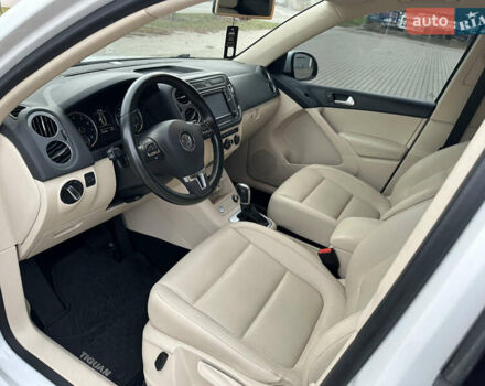 Білий Фольксваген Тігуан, об'ємом двигуна 1.98 л та пробігом 137 тис. км за 13999 $, фото 5 на Automoto.ua