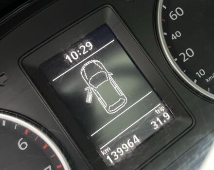 Білий Фольксваген Тігуан, об'ємом двигуна 2 л та пробігом 140 тис. км за 12200 $, фото 6 на Automoto.ua