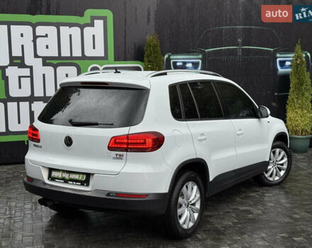 Білий Фольксваген Тігуан, об'ємом двигуна 1.4 л та пробігом 110 тис. км за 14000 $, фото 53 на Automoto.ua