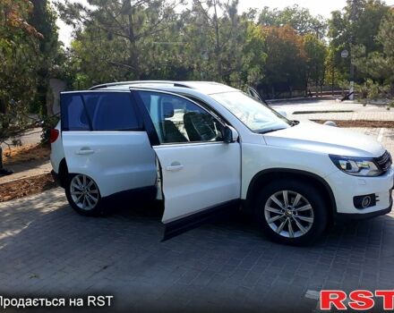 Білий Фольксваген Тігуан, об'ємом двигуна 2 л та пробігом 52 тис. км за 16400 $, фото 1 на Automoto.ua