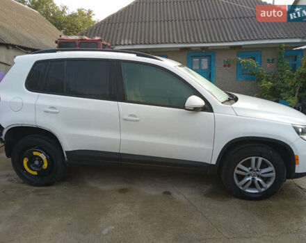 Белый Фольксваген Тигуан, объемом двигателя 2 л и пробегом 115 тыс. км за 12900 $, фото 4 на Automoto.ua
