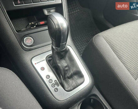 Білий Фольксваген Тігуан, об'ємом двигуна 2 л та пробігом 191 тис. км за 13500 $, фото 40 на Automoto.ua