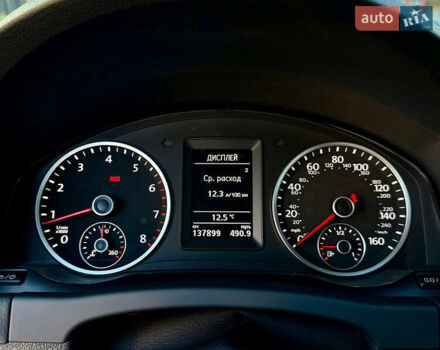 Білий Фольксваген Тігуан, об'ємом двигуна 2 л та пробігом 137 тис. км за 13800 $, фото 26 на Automoto.ua