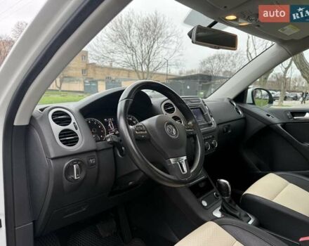 Білий Фольксваген Тігуан, об'ємом двигуна 1.98 л та пробігом 150 тис. км за 13900 $, фото 33 на Automoto.ua