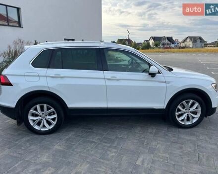 Белый Фольксваген Тигуан, объемом двигателя 2 л и пробегом 248 тыс. км за 22200 $, фото 12 на Automoto.ua