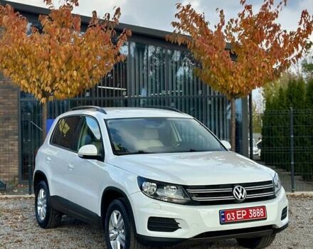 Белый Фольксваген Тигуан, объемом двигателя 2 л и пробегом 144 тыс. км за 14550 $, фото 1 на Automoto.ua