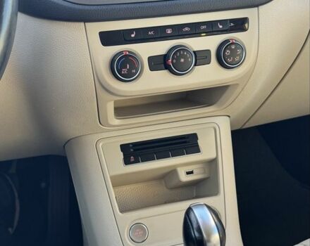 Белый Фольксваген Тигуан, объемом двигателя 2 л и пробегом 132 тыс. км за 13900 $, фото 12 на Automoto.ua