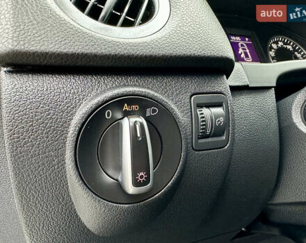 Белый Фольксваген Тигуан, объемом двигателя 2 л и пробегом 228 тыс. км за 12999 $, фото 35 на Automoto.ua