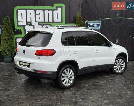 Білий Фольксваген Тігуан, об'ємом двигуна 1.4 л та пробігом 110 тис. км за 14000 $, фото 47 на Automoto.ua