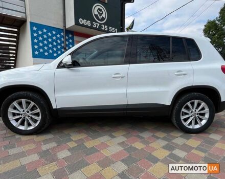 Белый Фольксваген Тигуан, объемом двигателя 2 л и пробегом 83 тыс. км за 14400 $, фото 3 на Automoto.ua