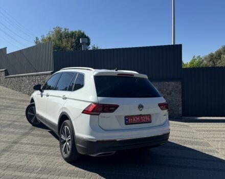 Білий Фольксваген Тігуан, об'ємом двигуна 2 л та пробігом 151 тис. км за 23000 $, фото 2 на Automoto.ua