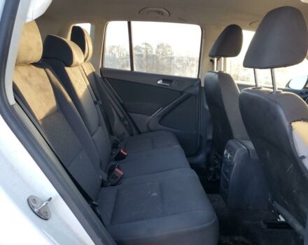 Білий Фольксваген Тігуан, об'ємом двигуна 2 л та пробігом 186 тис. км за 6700 $, фото 9 на Automoto.ua