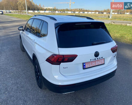 Белый Фольксваген Тигуан, объемом двигателя 2 л и пробегом 166 тыс. км за 14700 $, фото 20 на Automoto.ua