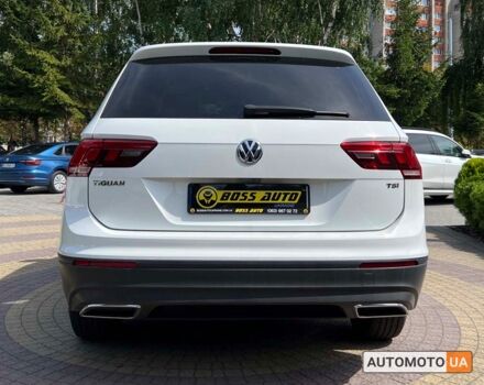 Білий Фольксваген Тігуан, об'ємом двигуна 2 л та пробігом 115 тис. км за 16999 $, фото 5 на Automoto.ua