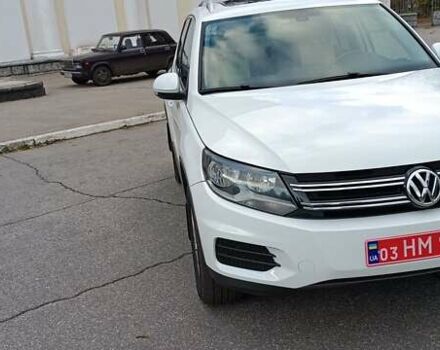 Белый Фольксваген Тигуан, объемом двигателя 2 л и пробегом 228 тыс. км за 13850 $, фото 27 на Automoto.ua