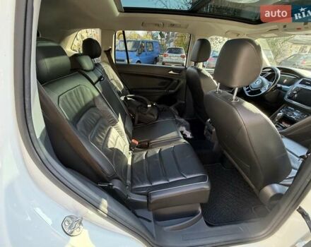 Білий Фольксваген Тігуан, об'ємом двигуна 1.98 л та пробігом 148 тис. км за 24000 $, фото 3 на Automoto.ua