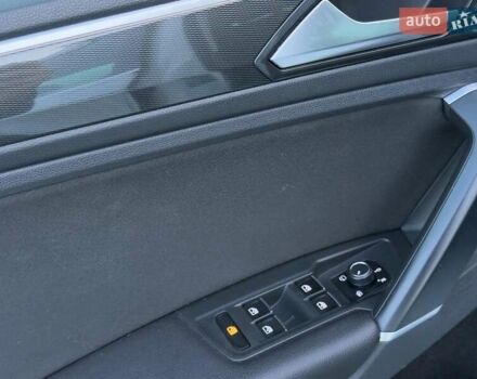 Білий Фольксваген Тігуан, об'ємом двигуна 2 л та пробігом 161 тис. км за 24880 $, фото 14 на Automoto.ua