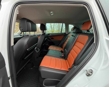 Белый Фольксваген Тигуан, объемом двигателя 2 л и пробегом 71 тыс. км за 25000 $, фото 14 на Automoto.ua