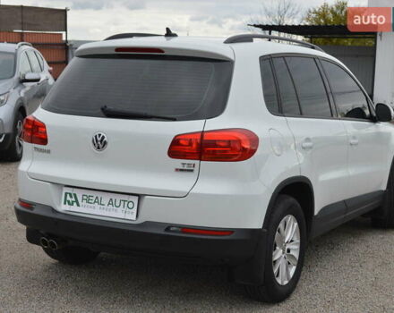 Белый Фольксваген Тигуан, объемом двигателя 1.98 л и пробегом 82 тыс. км за 15600 $, фото 1 на Automoto.ua