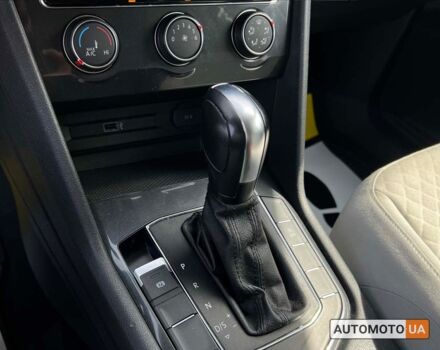 Білий Фольксваген Тігуан, об'ємом двигуна 2 л та пробігом 115 тис. км за 16999 $, фото 18 на Automoto.ua