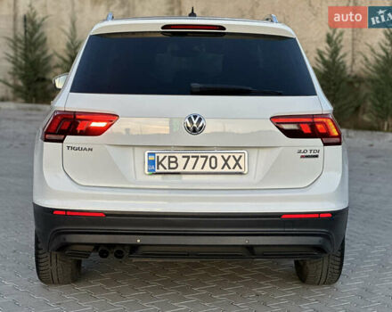 Белый Фольксваген Тигуан, объемом двигателя 1.97 л и пробегом 258 тыс. км за 23300 $, фото 5 на Automoto.ua