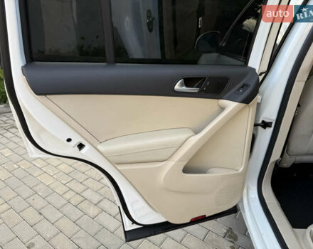 Белый Фольксваген Тигуан, объемом двигателя 1.98 л и пробегом 108 тыс. км за 14500 $, фото 19 на Automoto.ua