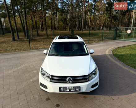 Белый Фольксваген Тигуан, объемом двигателя 2 л и пробегом 190 тыс. км за 11999 $, фото 3 на Automoto.ua